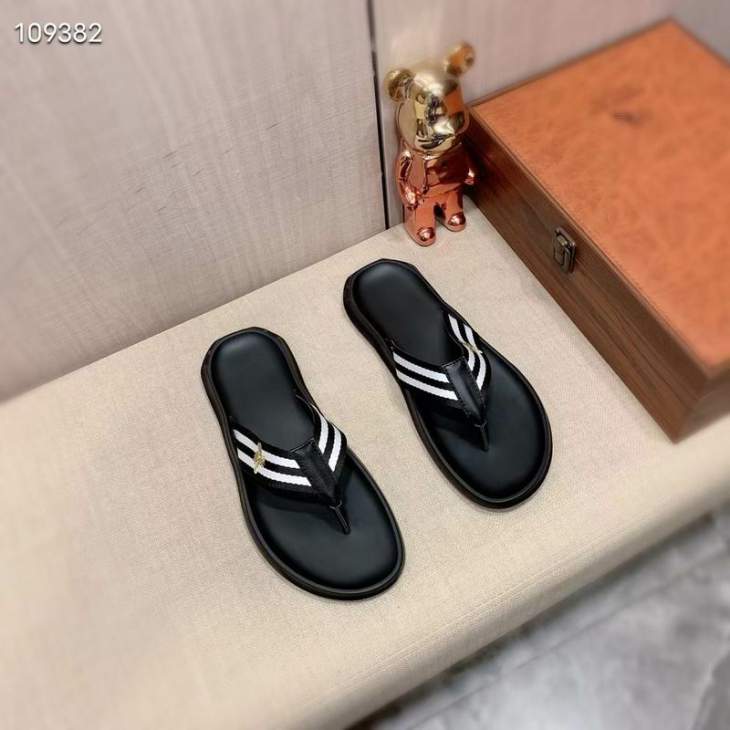 Picture of Gucci Slippers _SKUGuccisz38-45jyh05112518